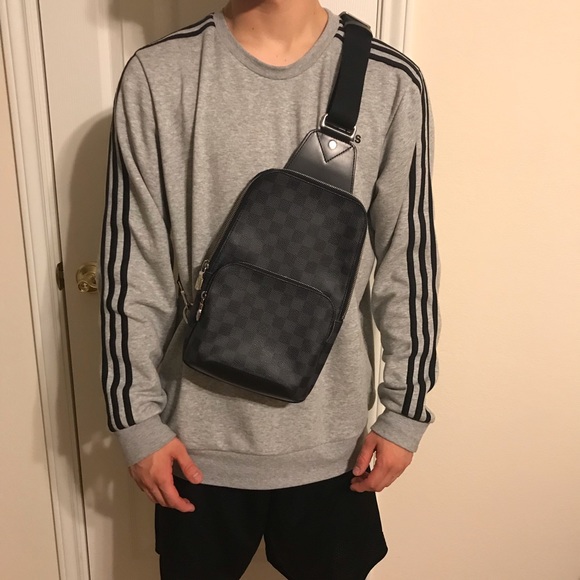 How To Wear Lv Sling Bag On A Plane Paul Smith